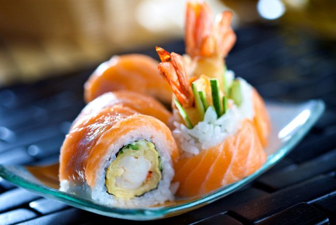 Картинки по запросу вкусные роллы и суши