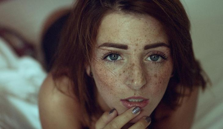 Девушки, которых поцеловало Солнце - 40 портретов с веснушками