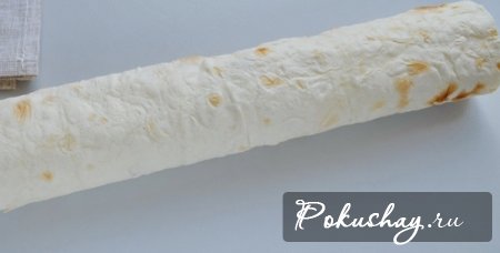 Скрутить лаваш в рулет Скрутить лаваш в рулет