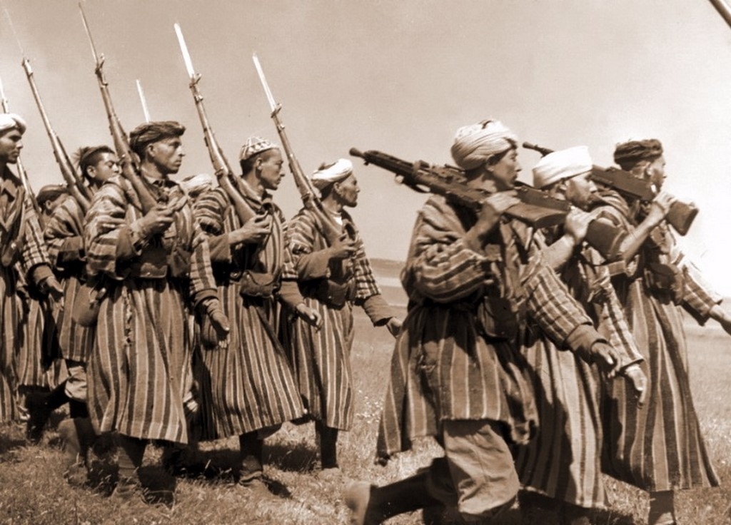 Главные насильники и извращенцы Второй Мировой на службе у Французов Главные насильники и извращенцы Второй Мировой на службе у Французов