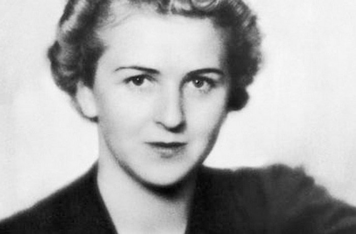 Адольф Гитлер - единственная любовь Евы Браун. 10 малоизвестных и трагических фактов о верной спутнице фюрера Еве Браун