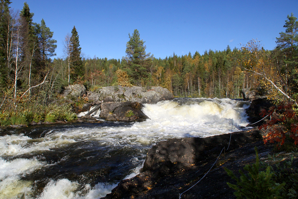 Водопад Кивакка Карелия