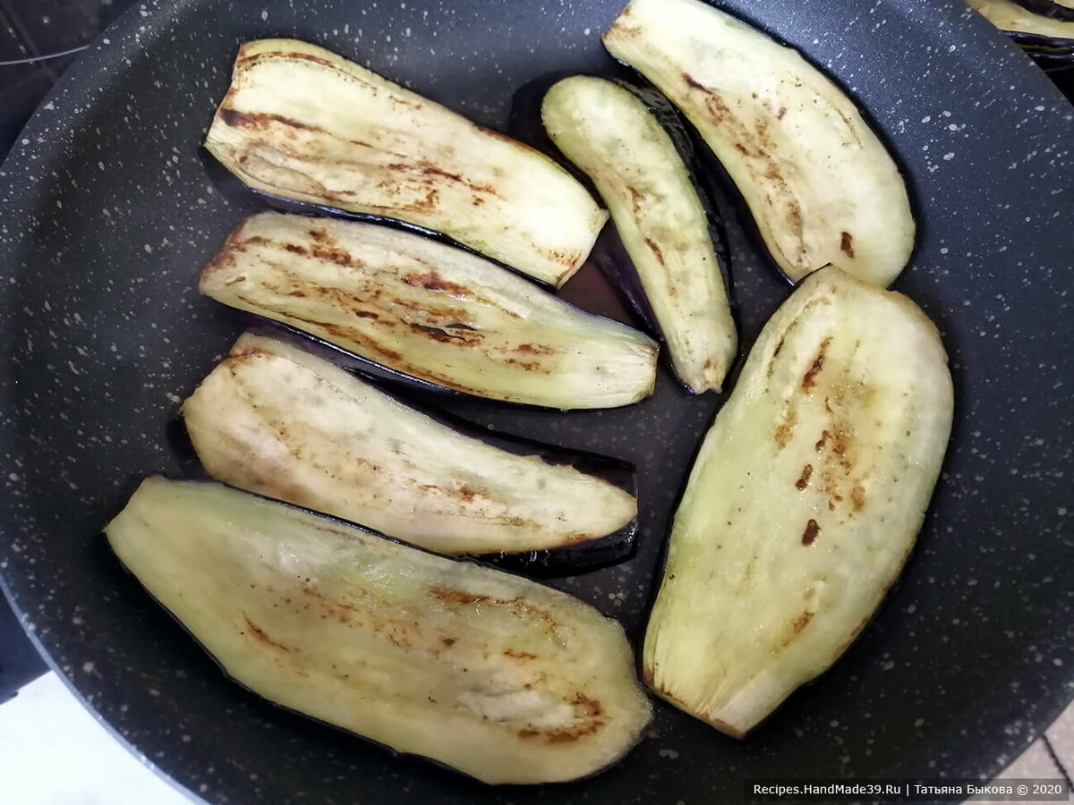 Куриные шашлычки с баклажанами, запечённые в духовке
