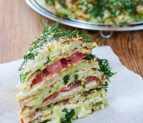 Кухня Кубани: борщ по-кубански, кабачковый торт, вареники с вишней и медом Кухня Кубани: борщ по-кубански, кабачковый торт, вареники с вишней и медом