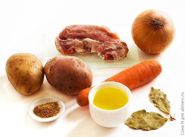 Свинина, тушенная с картофелем