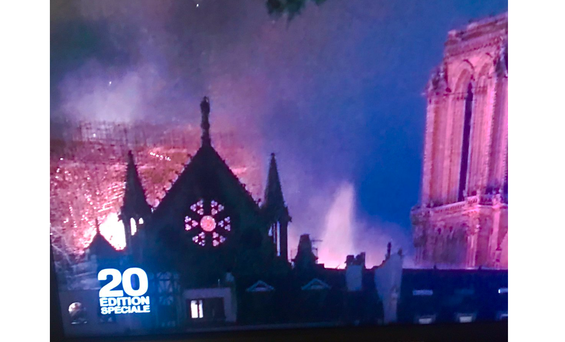 Notre-Dame de Paris - как знамение... Бог отвернулся от вас