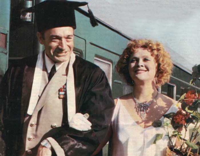 Кадр из фильма *Аэлита, не приставай к мужчинам*, 1988 | Фото: kino-teatr.ru Кадр из фильма *Аэлита, не приставай к мужчинам*, 1988 | Фото: kino-teatr.ru