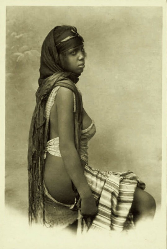 Самые красивые девушки мира на открытках 1900-х годов