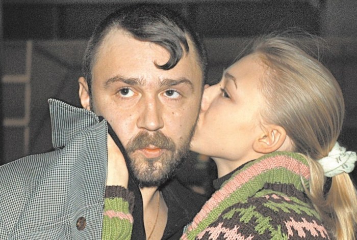 Сергей Шнуров и Оксана Акиньшина. / Фото: www.boom.ms Сергей Шнуров и Оксана Акиньшина. / Фото: www.boom.ms