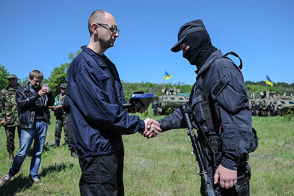 http://www.interfax.ru/ftproot/photos/photostory/2014/05/08/600uk3.jpg