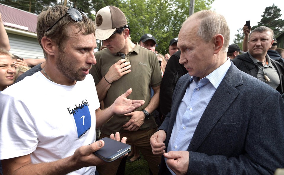Волонтеры рассказали Путину, как они помогают людям в Тулуне