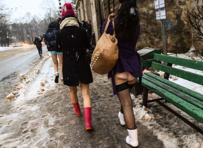 Флешмоб: В метро без штанов Флешмоб: В метро без штанов без штанов, метро, флешмоб