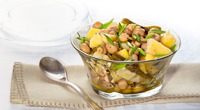 Картофельный салат с маринованными шампиньонами. \ Фото: google.ru. Картофельный салат с маринованными шампиньонами. \ Фото: google.ru.