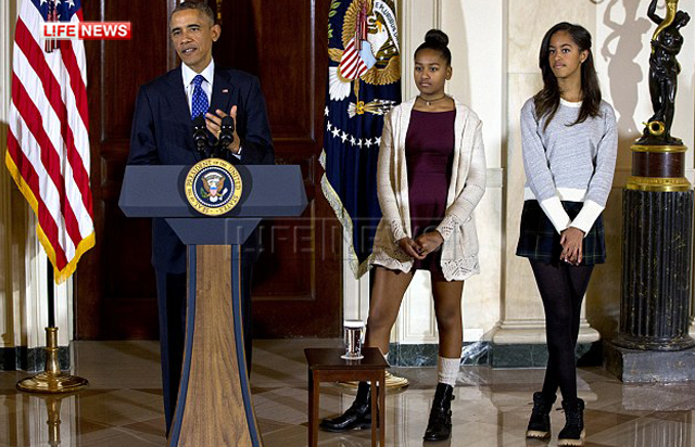 Стиль одежды Саши и Малии Обамы назвали очень плохим 