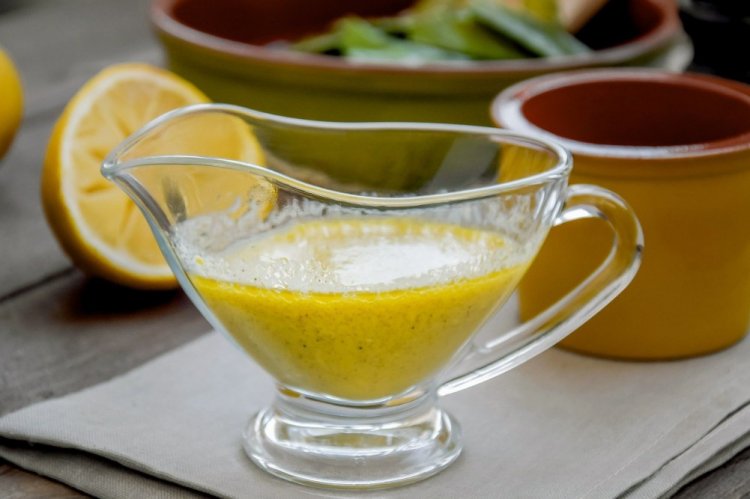 Заправка с горчицей и лимонным соком
