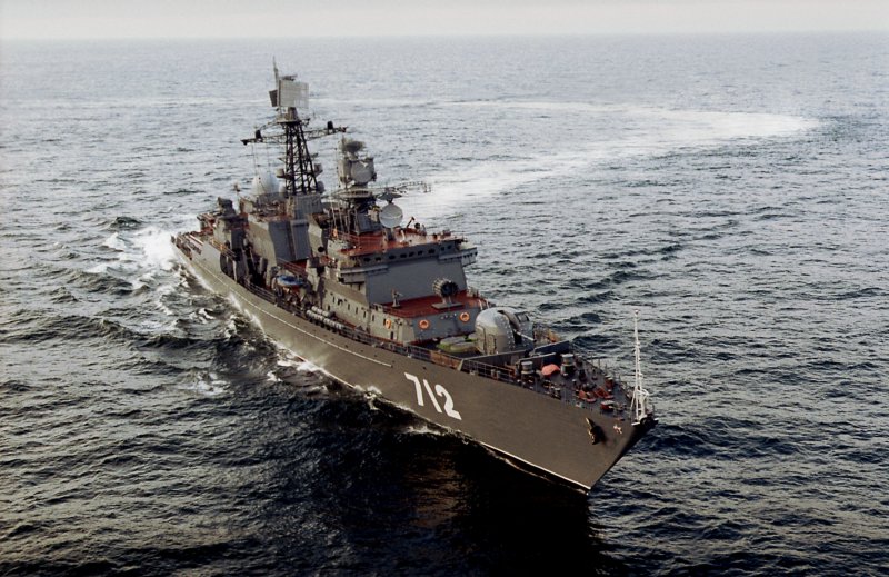 Корабль идет прежним курсом, или Зачем России флот?