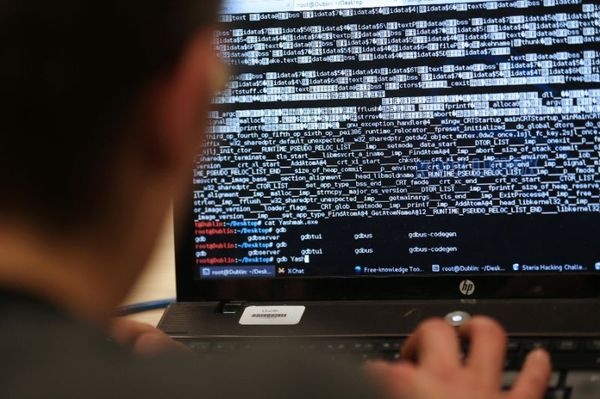 Хакеров из России обвинили в атаке на избиркомы 21 штата на выборах в США