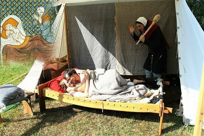 Как чешские студенты старинные иллюстрации воссоздавали Как чешские студенты старинные иллюстрации воссоздавали
(15 фото)