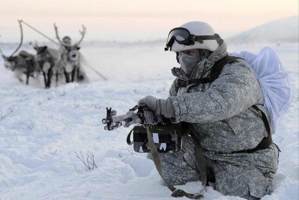 Зачем Россия «лезет» в Арктику? Зачем Россия «лезет» в Арктику?