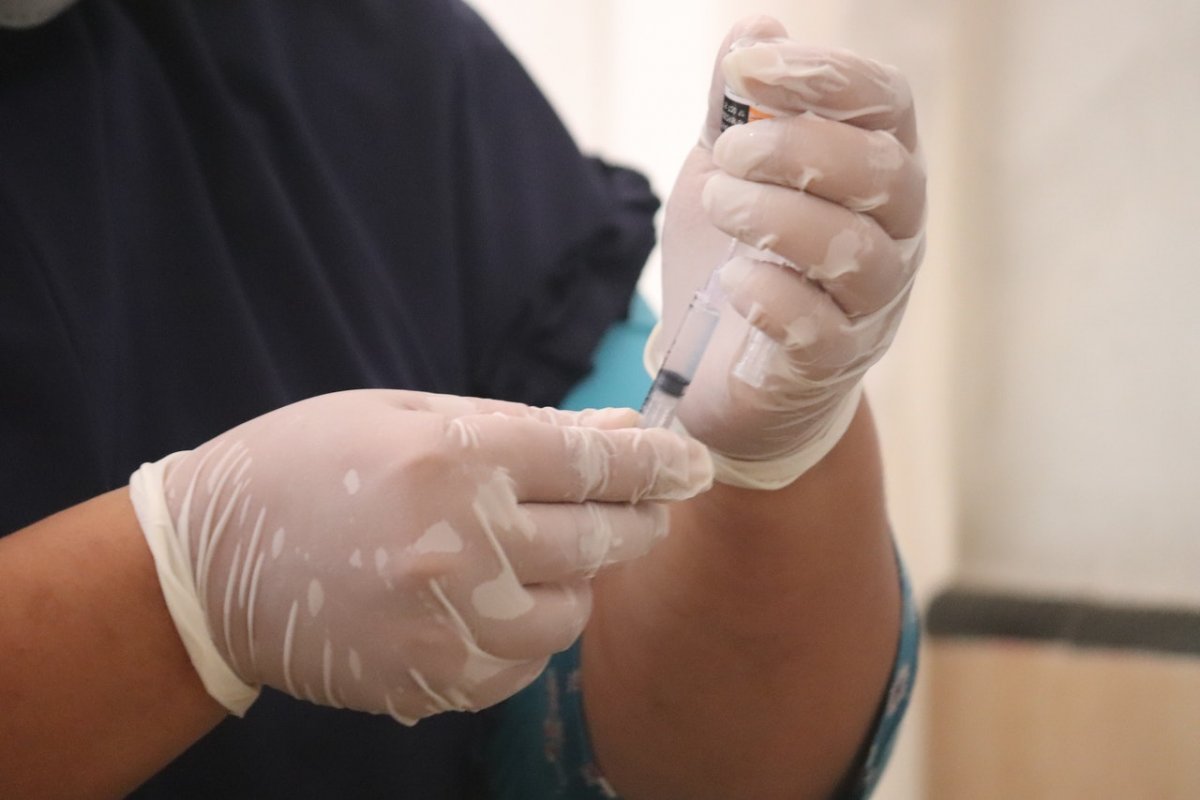 ОАЭ заявляют, что 100% населения получили хотя бы одну дозу вакцины от коронавируса