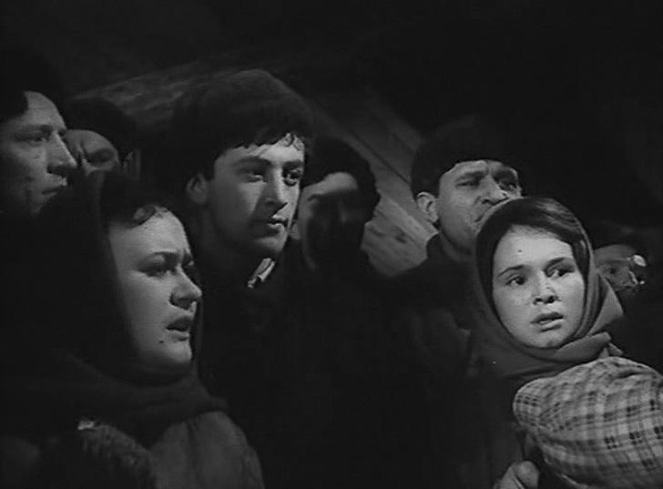 Первые роли в кино любимых советских актеров Первые роли в кино любимых советских актеров