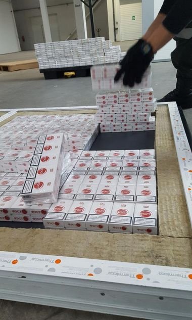 Находчивые контрабандисты Находчивые контрабандисты