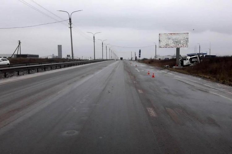 В Новосибирске в результате ДТП погиб водитель иномарки
