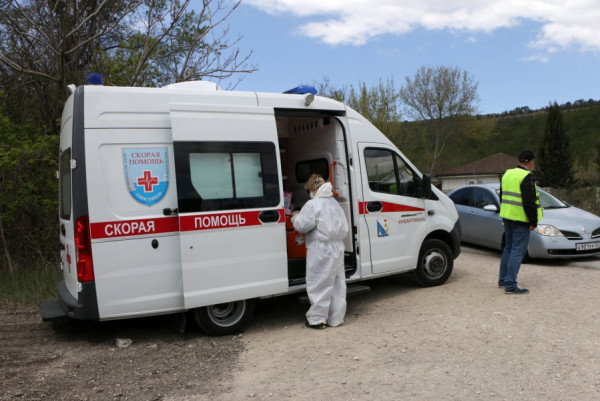 Ежедневно с пунктов пропуска в Севастополь отправляются в больницу 1-2 человека