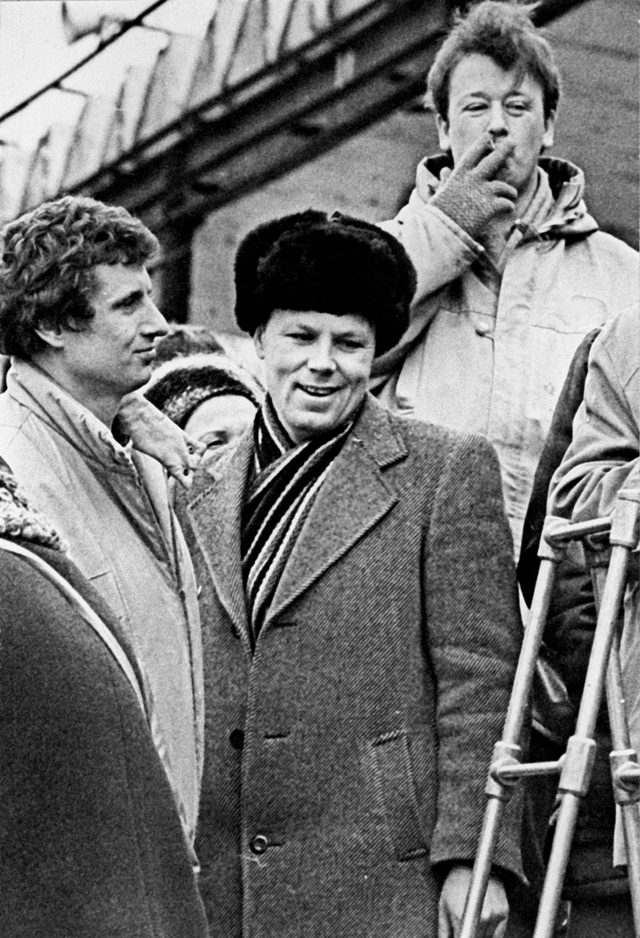 Александр Шмонов в дни предвыборной кампании в Колпино (пригород Ленинграда) весной 1990 года.