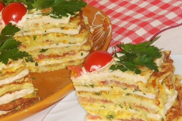 Кабачковый торт с овощами и куриным фаршем Кабачковый торт с овощами и куриным фаршем
