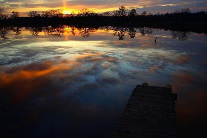 Шикарные отражения в воде (36 фото) Шикарные отражения в воде