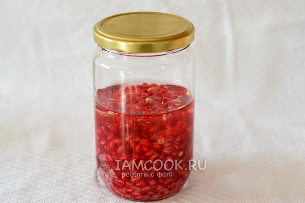 Закрыть банку крышкой