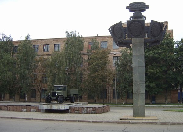 "Великий прорыв". Посторонним вход запрещен или как демонтировали завод ЗИЛ. "Великий прорыв". Посторонним вход запрещен или как демонтировали завод ЗИЛ.