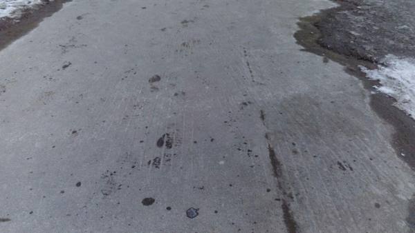 Дорожники не планируют устранять царапины на тротуарах в центре Барнаула