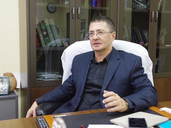 Доктор Мясников рассказал, чем полезен коронавирус для россиян Доктор Мясников рассказал, чем полезен коронавирус для россиян