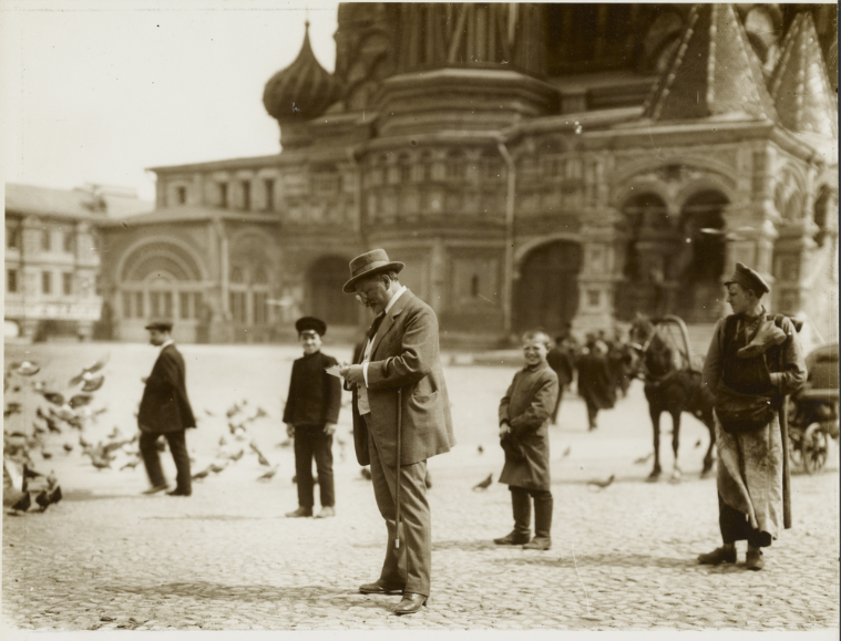 10 талантливых фотографий России 1913 года, сделанных Альфонсом Мухой