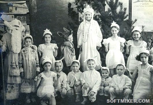 Мальчики - зайчики, девочки - снежинки… Мальчики - зайчики, девочки - снежинки…