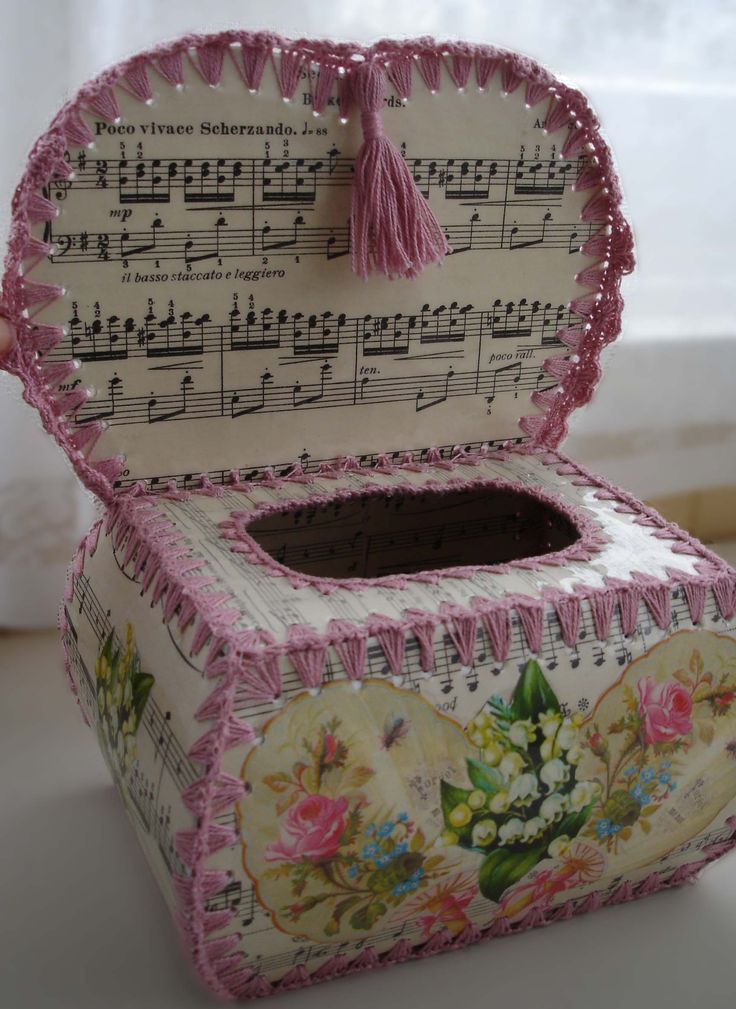 Music Crochet Box inside by Cosmica