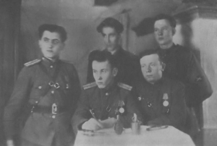 y_ce15d1bf y_ce15d1bf