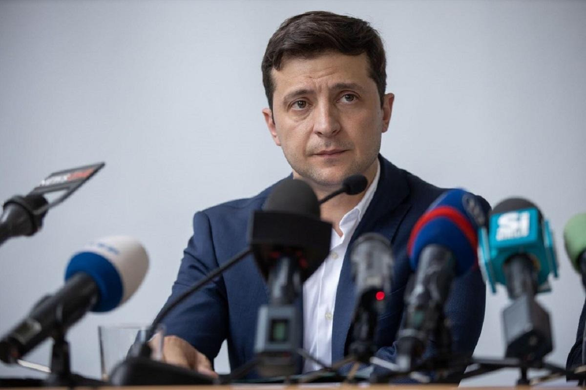 Жители ДНР, которым обещают мир, пригласили Зеленского в гости Жители ДНР, которым обещают мир, пригласили Зеленского в гости