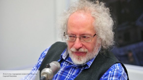 Сын Венедиктова будет платно обучаться гостиничному бизнесу, чтобы «откосить» от армии Сын Венедиктова будет платно обучаться гостиничному бизнесу, чтобы «откосить» от армии