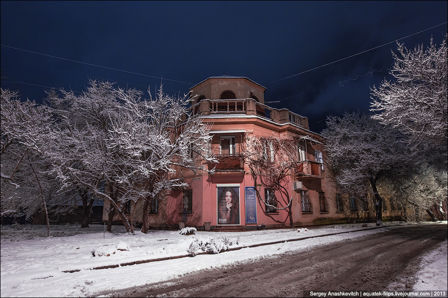 Ночной Севастополь под снежным одеялом