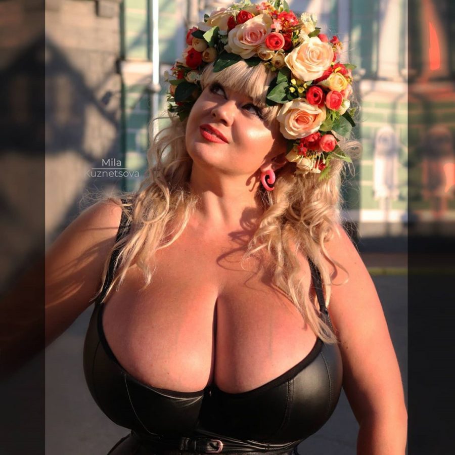женщины с самыми огромными грудями фото 45