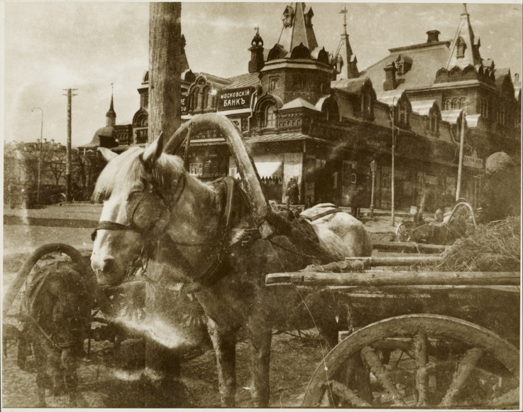 10 талантливых фотографий России 1913 года, сделанных Альфонсом Мухой