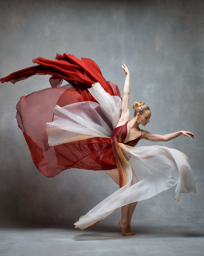 Застывший полет: невероятные фотографии девушек  балета в танце