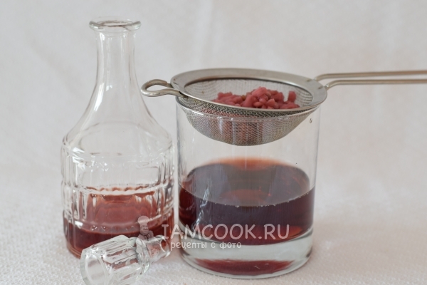 Процедить ликер
