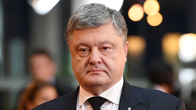 Порошенко поручил расследовать сообщения СМИ о передаче 