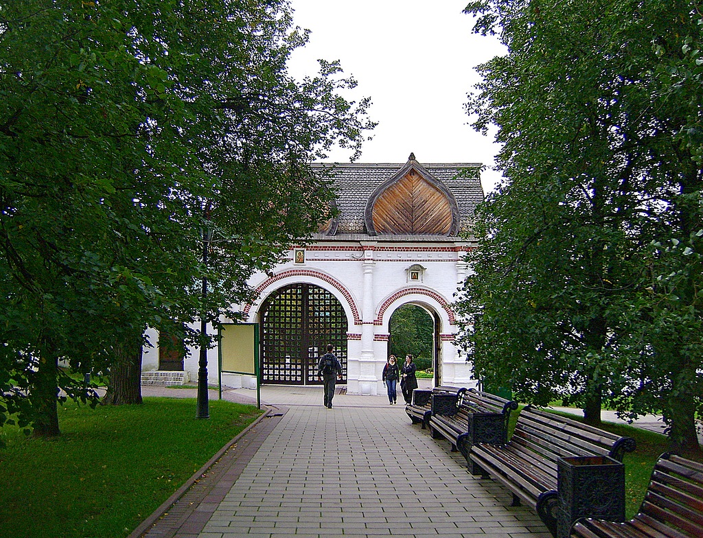 Прогулки по Коломенскому. Государев двор. Прогулки по Коломенскому. Государев двор.
