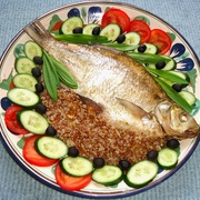 Лещ фаршированный гречкой