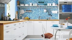 Красивый интерьер голубой кухни